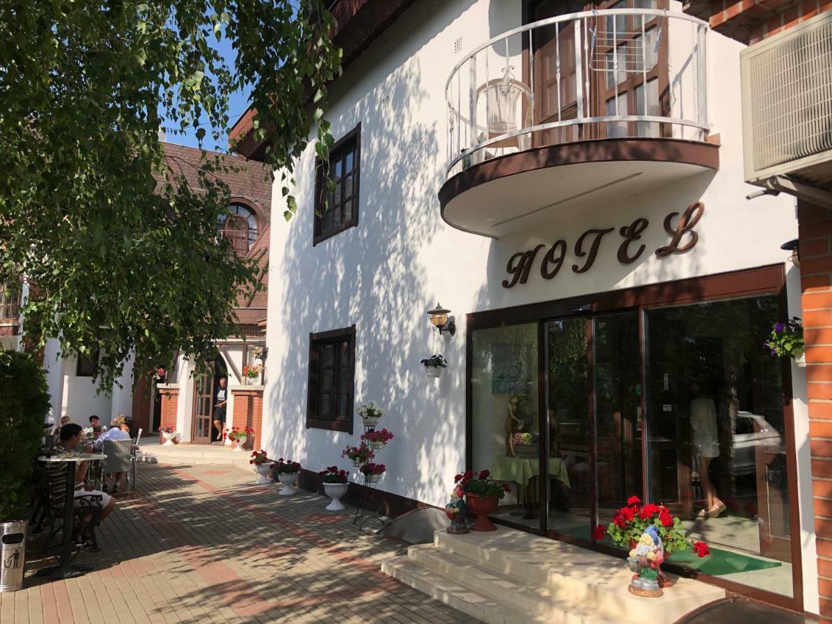 Karikas Hotel Hajdúszoboszló Exterior foto